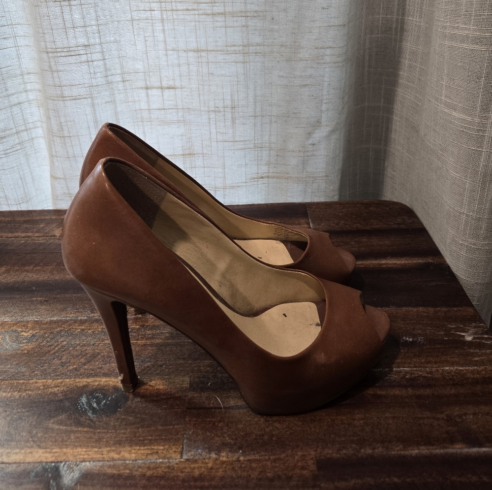 Peep toe heels